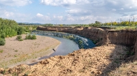 Обрыв берега реки Сакмара у села Жёлтое