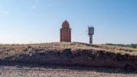 Памятный знак у села Алабайтал. Август 2021 года