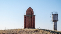Памятный знак у села Алабайтал. Август 2021 года