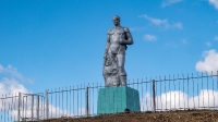 Памятник солдату победителю в Великой Отечественной войне с. Бриент. Сентябрь 2021 года